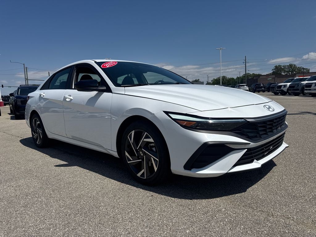 2025 Hyundai Elantra SEL Sport