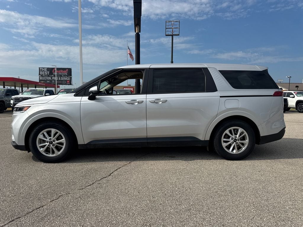 2023 Kia Carnival LX Seat Package