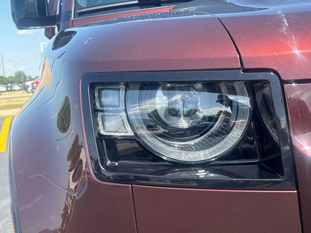 2025 Land Rover Defender 110 Sedona Red