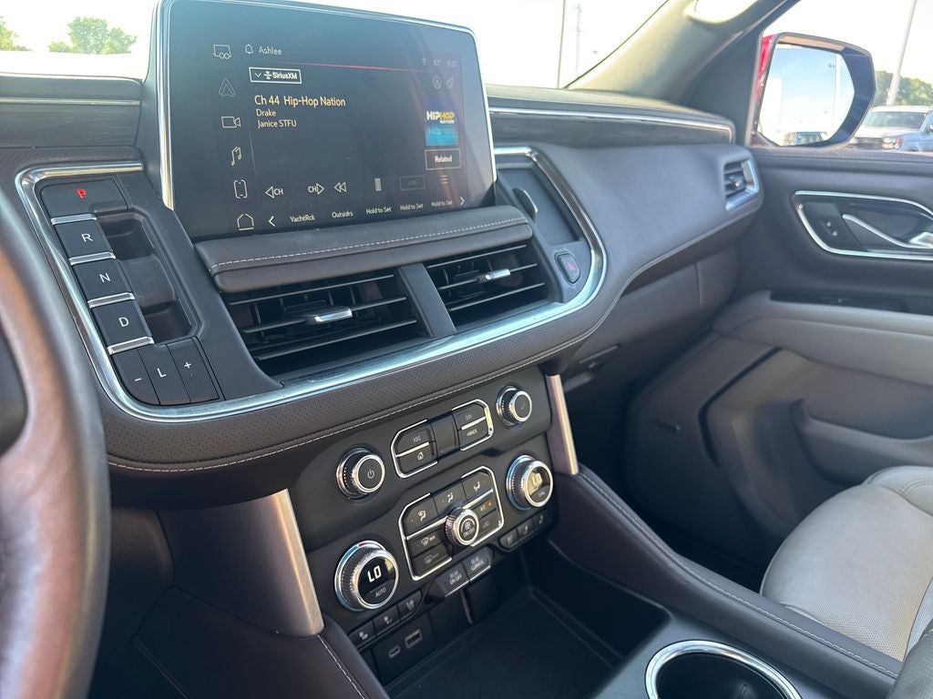 2022 GMC Yukon SLT