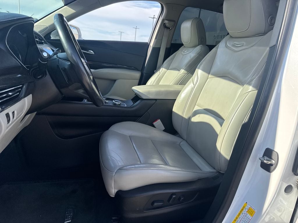 2019 Cadillac XT4 Premium Luxury