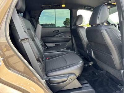 2023 Nissan Pathfinder Rock Creek