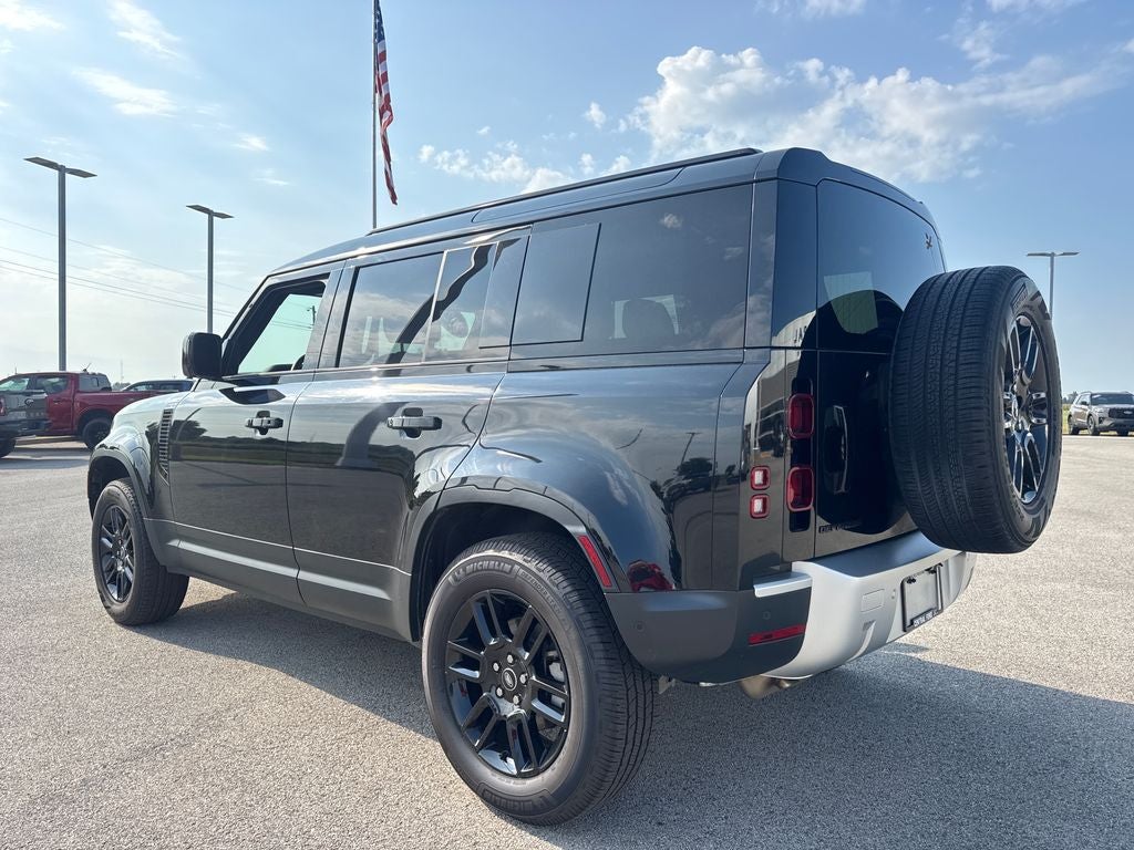 2025 Land Rover Defender 110 S